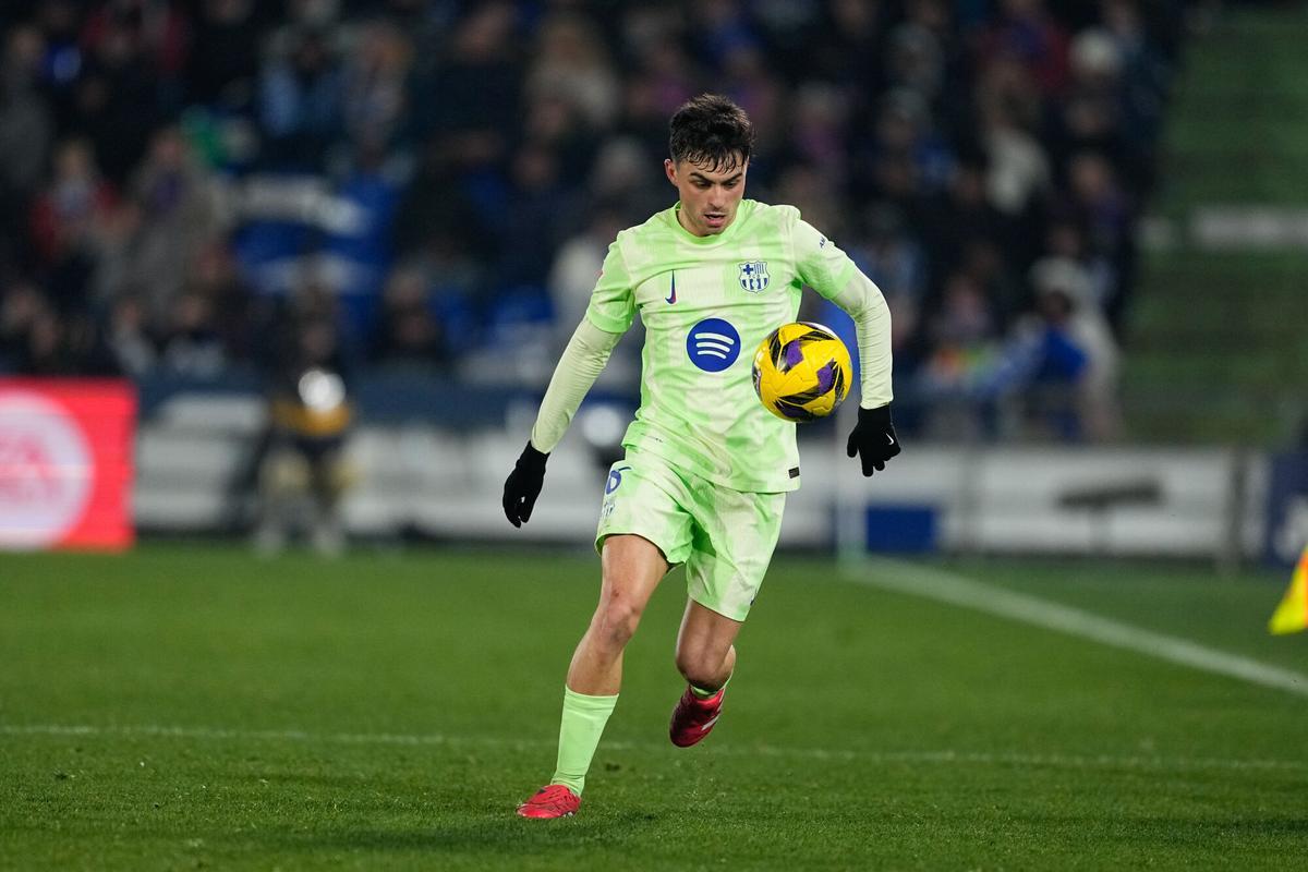 Pedri Gonzalez of FC Barcelona in action during the Spanish League, LaLiga EA Sports, football match played between Getafe CF and FC Barcelona at Coliseum de Getafe stadium on January 18, 2025, in Madrid, Spain. AFP7 18/01/2025 ONLY FOR USE IN SPAIN. Oscar J. Barroso / AFP7 / Europa Press;2025;SOCCER;SPAIN;SPORT;ZSOCCER;ZSPORT;Getafe CF v FC Barcelona - LaLiga EA Sports;