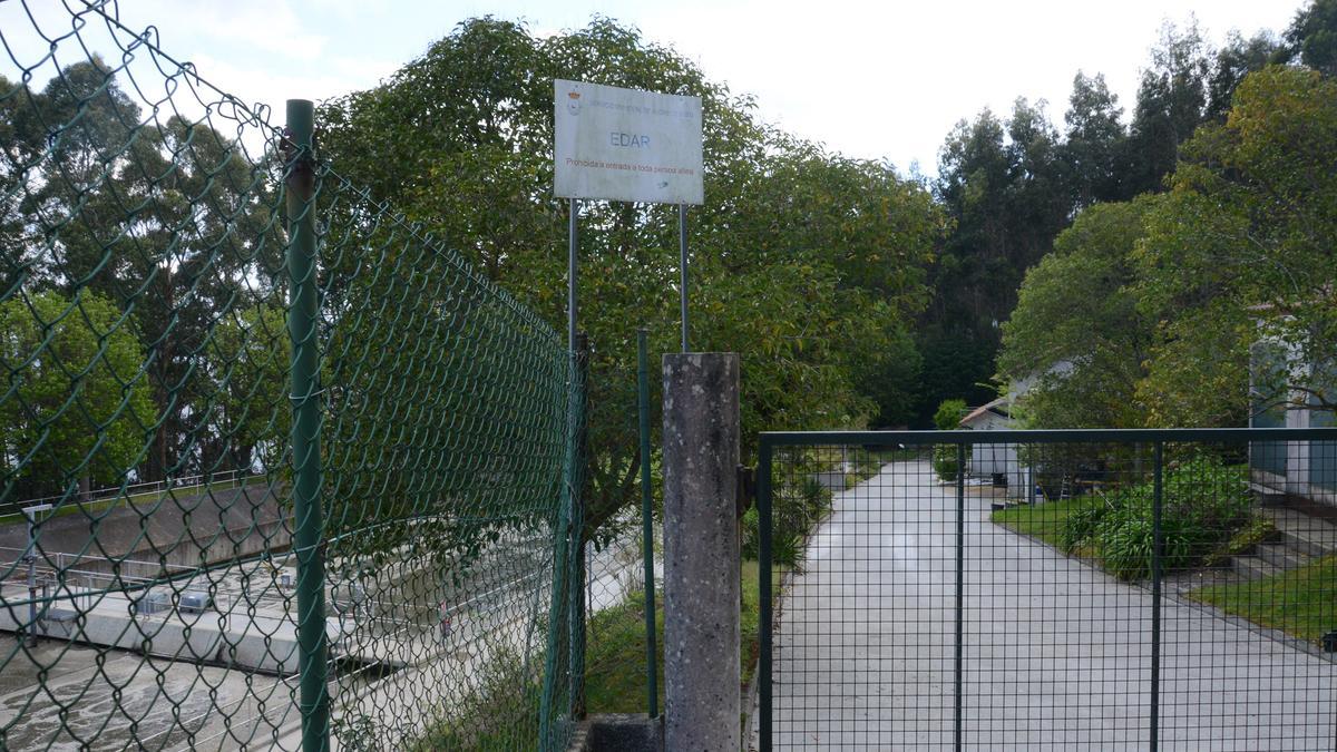 La entrada a la depuradora de Cabalo.