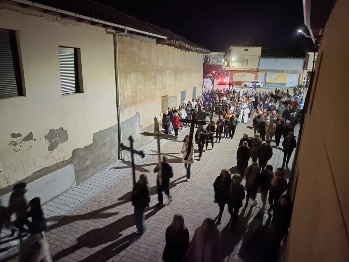 GALERÍA| El Vía Crucis de San Cristóbal, en imágenes