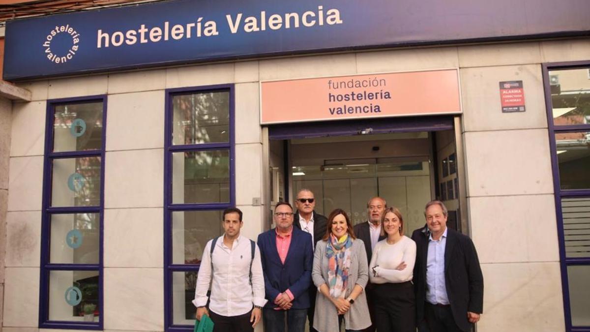 María José Catalá con la Federación de Hostelería.