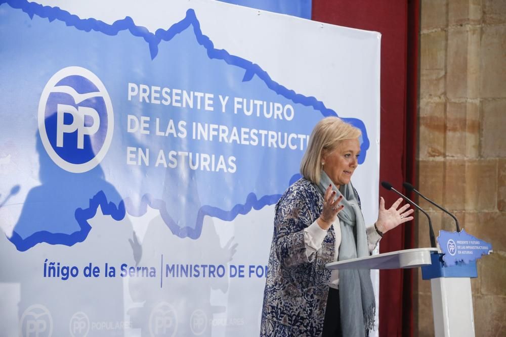 Íñigo de la Serna, Ministro de Fomento, analiza el "Presente y futuro de las infraestructuras en Asturias"