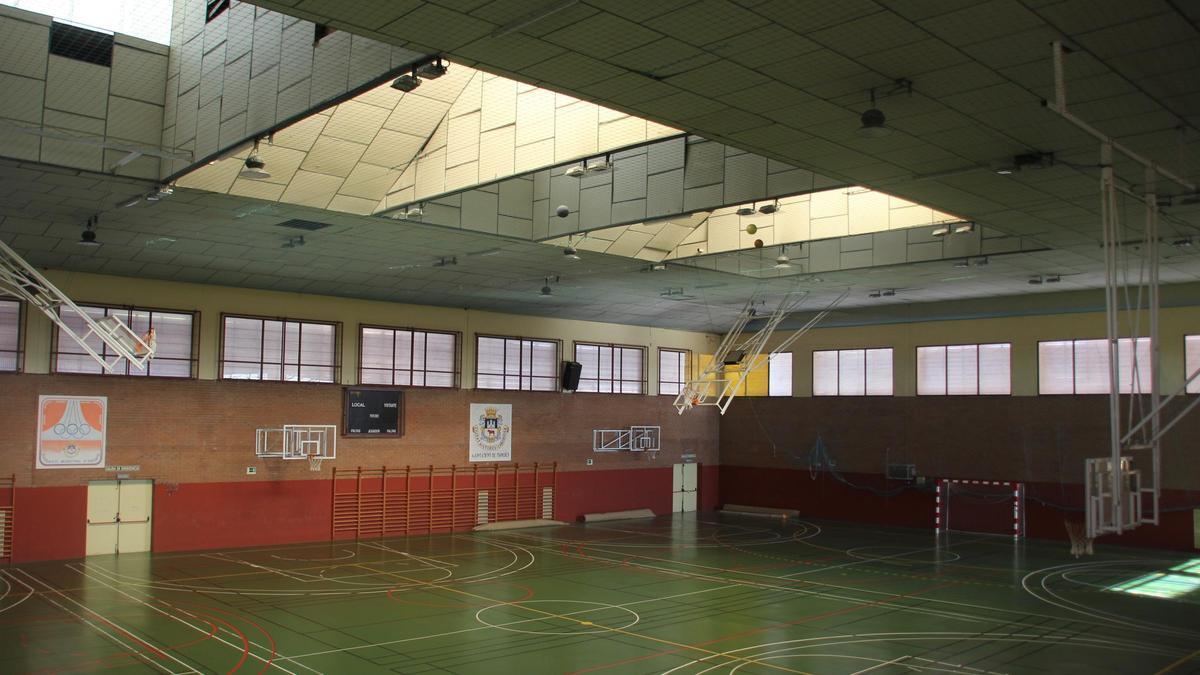 La sustitución de la cubierta del pabellón municipal Luis Vilar supondrá una inversión de 516.000 euros.