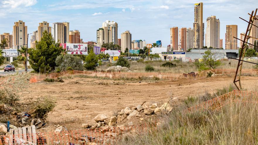 Arrancan las obras para enlazar la N-332 con el futuro polígono y centro comercial de Benidorm