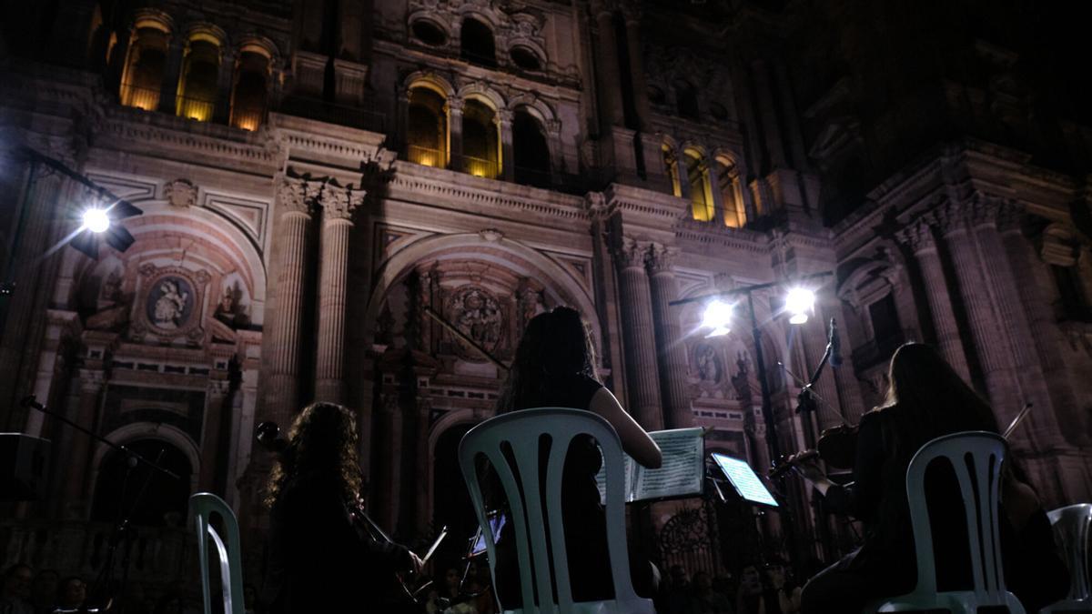Málaga celebra la Noche en Blanco