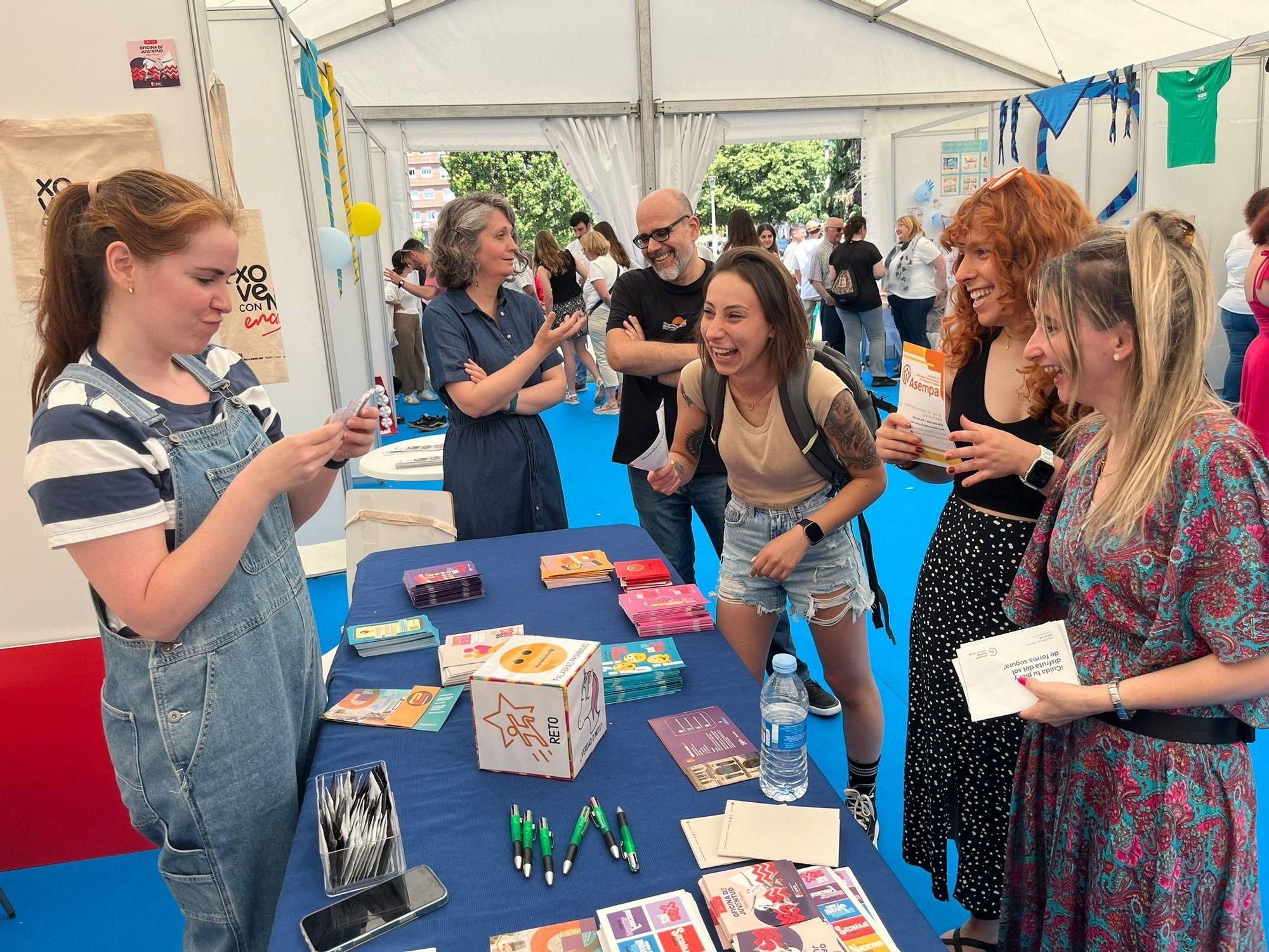 Así fue la feria de la salud del barrio gijonés de Laviada (en imágenes)
