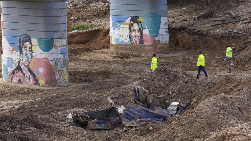 La jueza de la dana pide información sobre los bomberos que vigilaban el barranco del Poyo y la Generalitat retiró