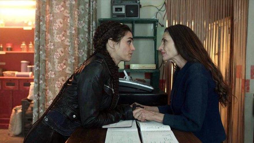 Ángela y Olivia Molina estrenan &#039;La valla&#039;, su primera serie juntas