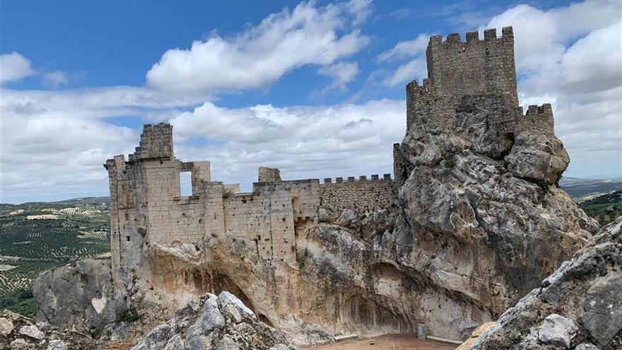 Castillo de Zuheros: baluarte orgulloso