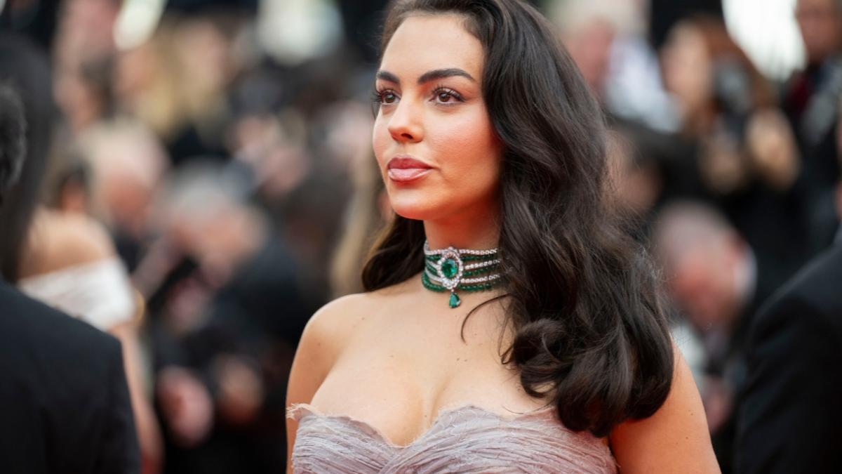 Georgina Rodríguez usa la laca Elnett de L'Oréal Paris