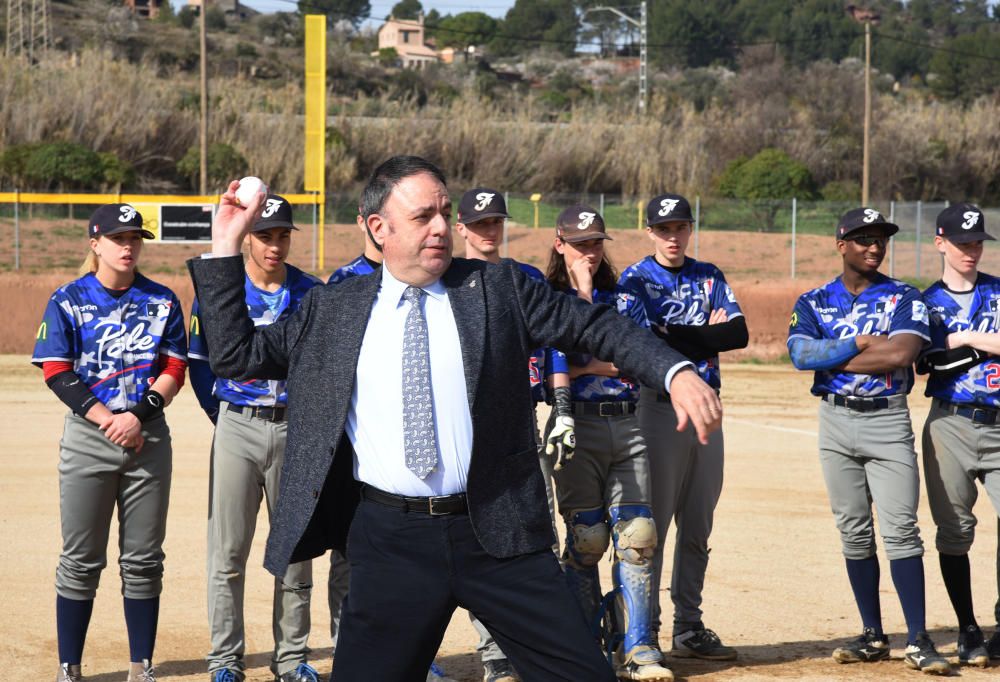 Inauguració del camp de beisbol del Congost