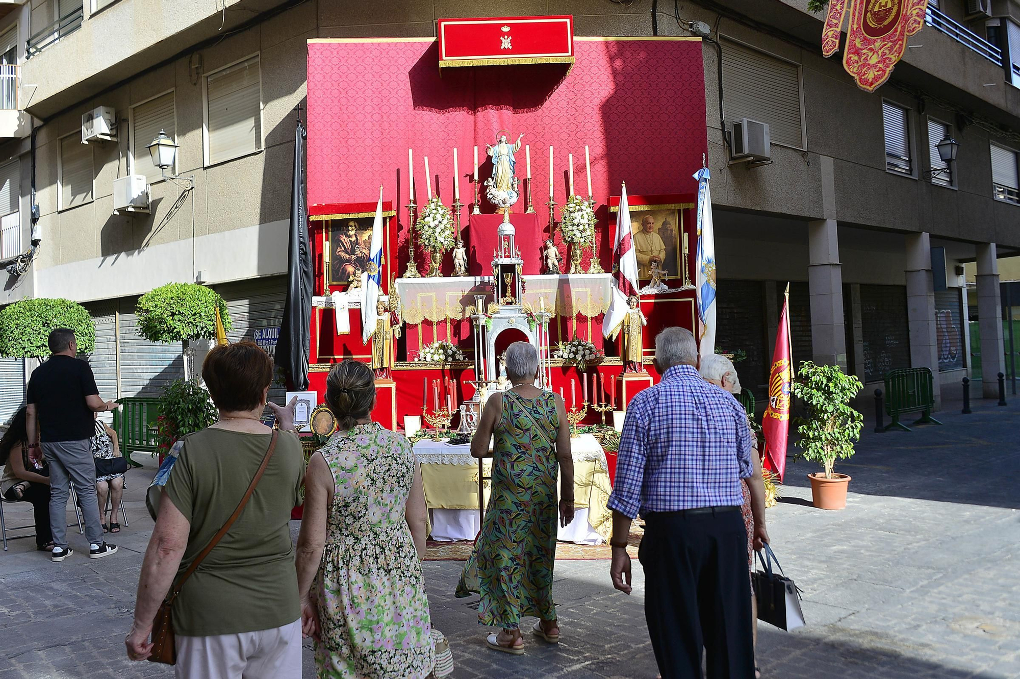 Procesion del Corpus Christi y Altares en Elche