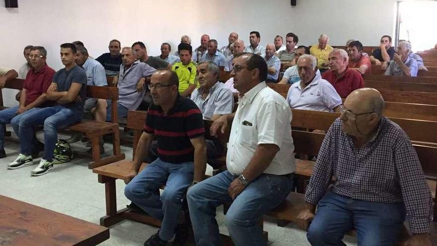 Asamblea de la comunidad de regantes Virgen del Aviso.