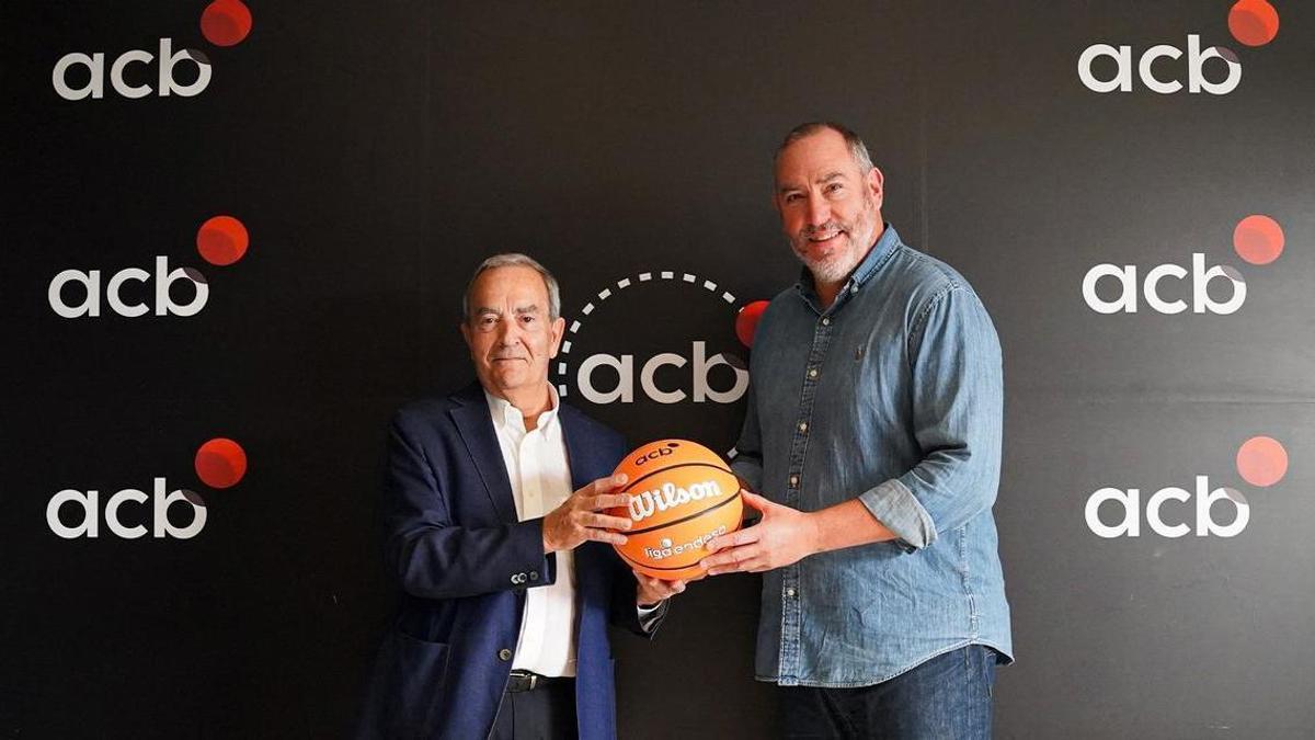 Raúl López y Héctor Galán en la Asamblea General de la ACB.
