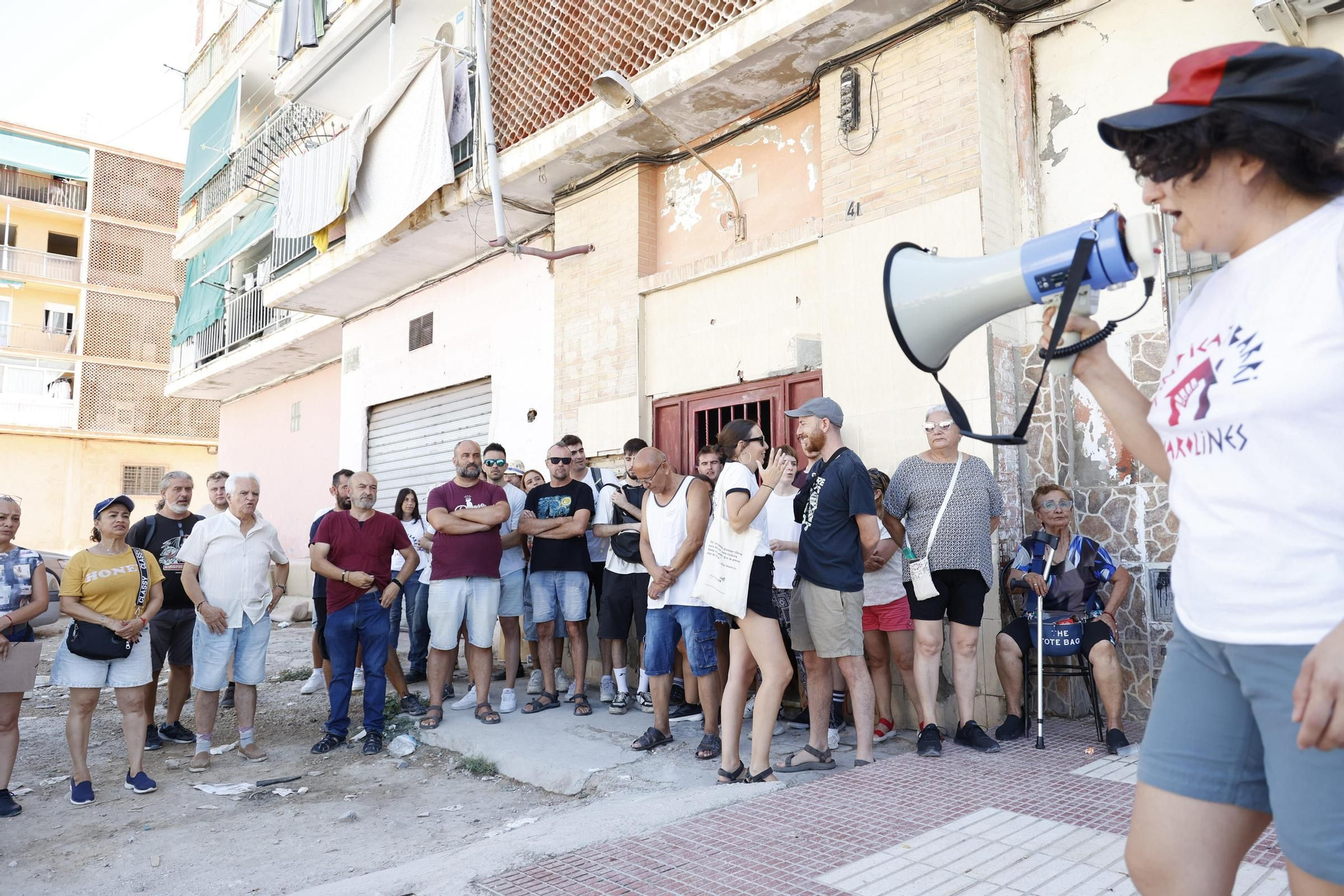 Desahucio en el barrio de Carolinas en Alicante