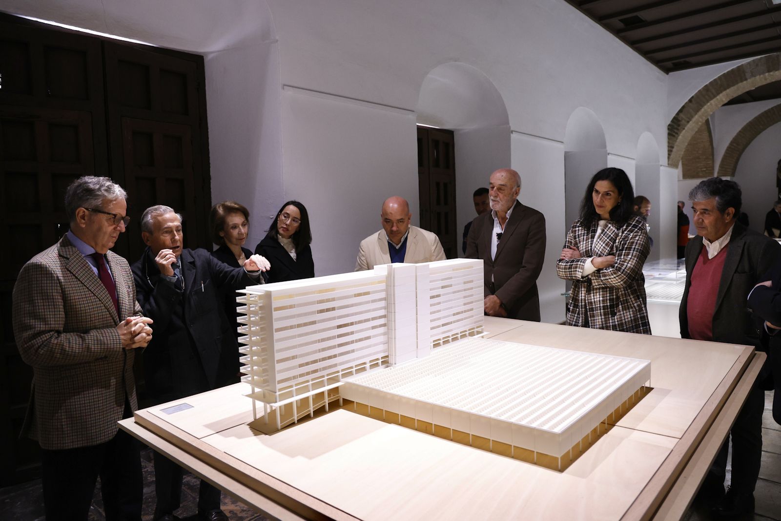 La Diputación acoge una exposición de la obra pública de Rafael de la Hoz