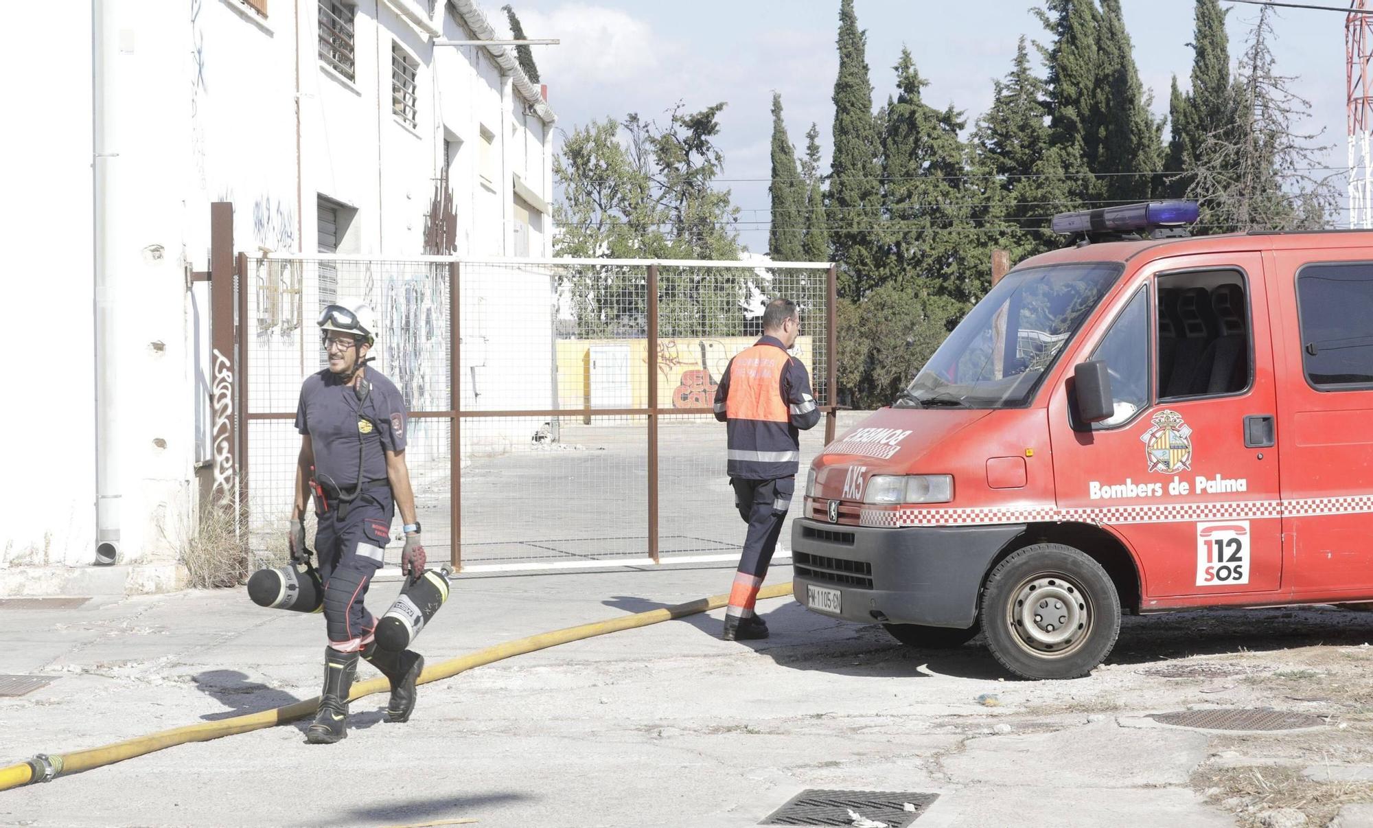 Gran incendio en el Polígono de Son Castelló