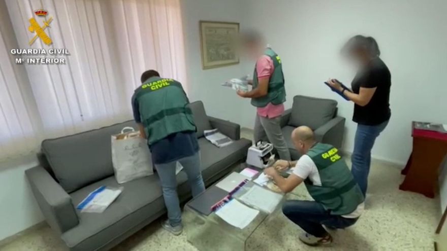 Cae una organización criminal formada por más de treinta personas dedicada a estafas piramidales en Canarias