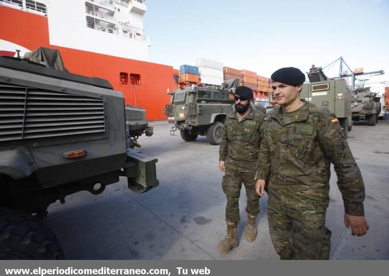 Desembarco vehículos del ejercito Afganistán-Castellón