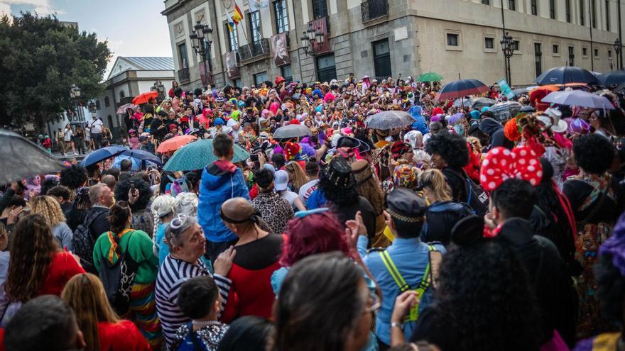 Carnaval de Santa Cruz de Tenerife 2026: artistas y horarios para el primer fin de semana de bailes en la calle