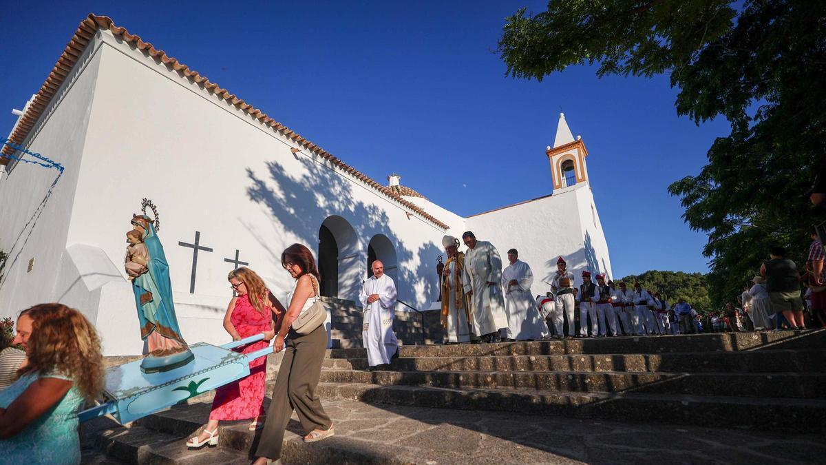 Todas las imágenes de las fiestas de Sant Joan 2026.