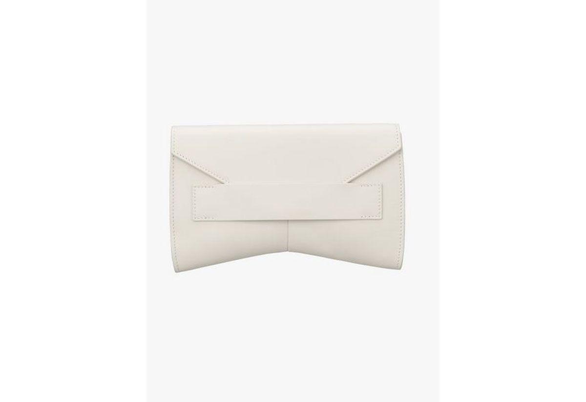 Bolso de mano de cuero, de la colección Narciso Rodriguez x Zara
