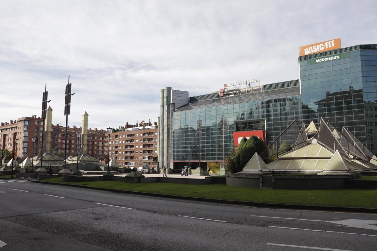 Vista del Centro Comercial Los Fresnos.