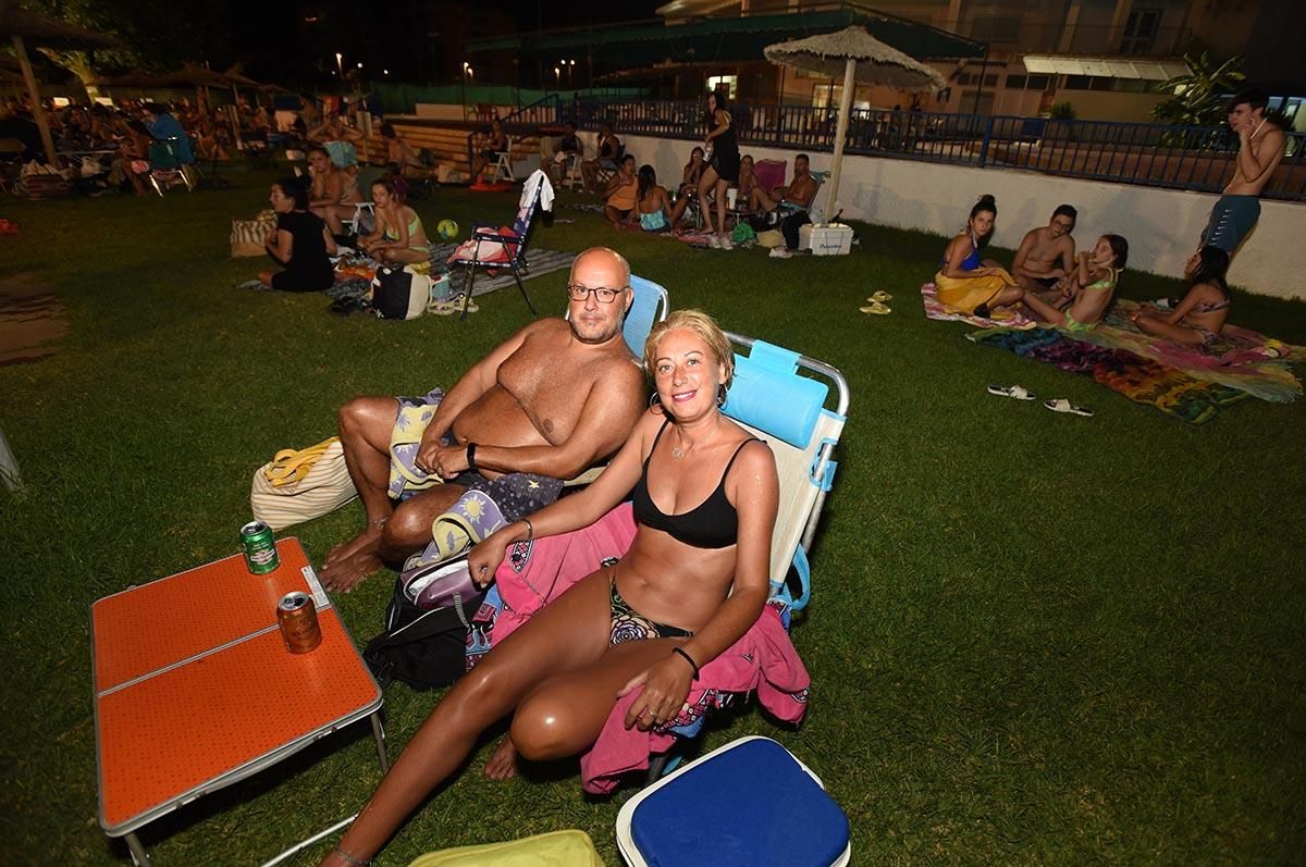 Sesión nocturna en la piscina de la Fuensanta