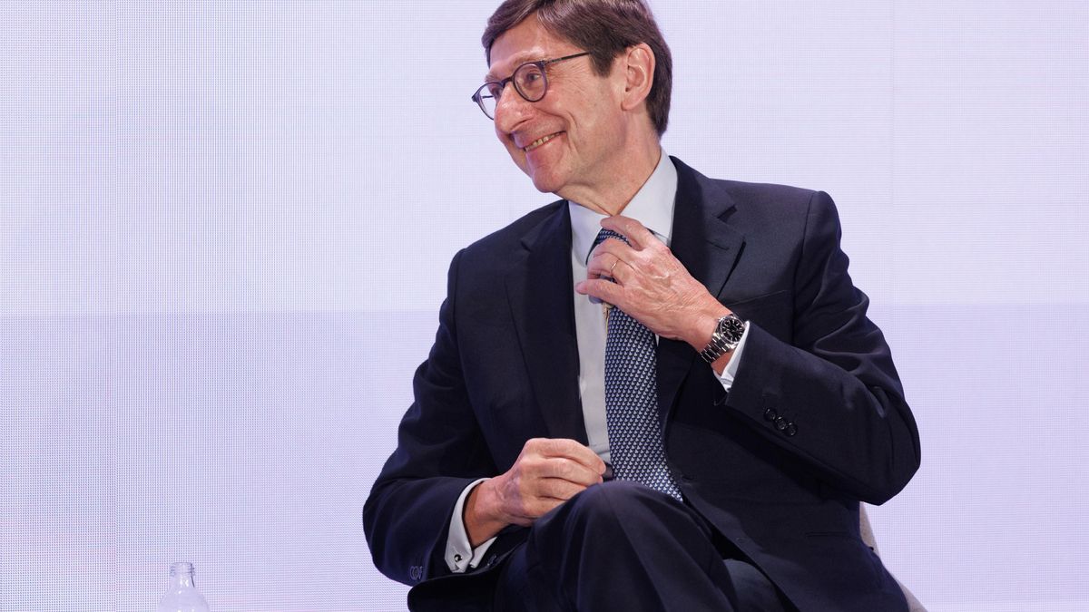 El presidente de CaixaBank, José Ignacio Goirigolzarri, interviene durante la segunda jornada de la celebración del 45º aniversario del diario económico ‘Cinco Días’, en el Teatro Real, a 13 de junio de 2023, en Madrid (España). La celebración se lleva a