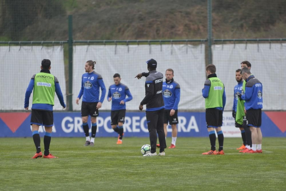 Se ejercitan al margen del grupo Fede Valverde y Florin Andone.