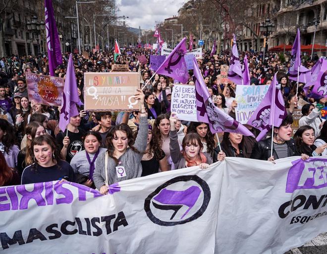 "Logros de madres, herencia de hijas"