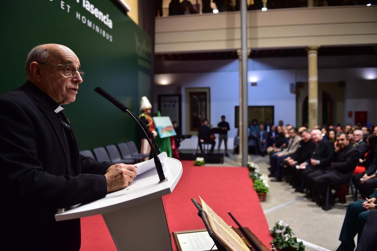 Fotogalería | Plasencia entrega los premios San Fulgencio con Robe Iniesta muy presente