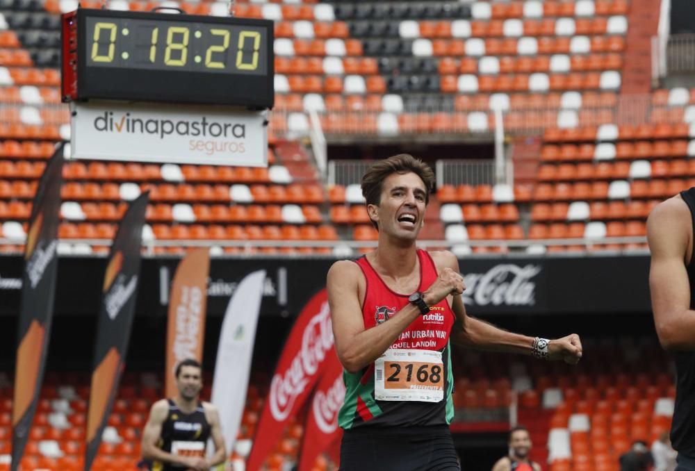 Búscate en la Volta a Peu Valencia CF