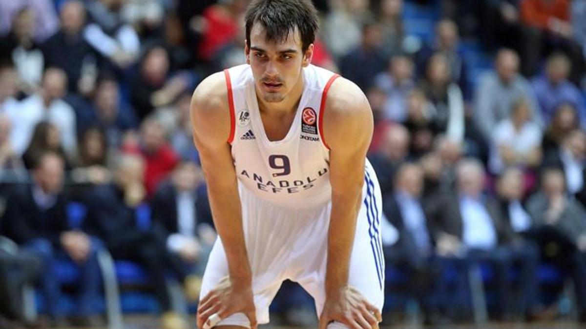 Dario Saric se ha cansado del Efes Pilsen y planea dar el salto a la NBA