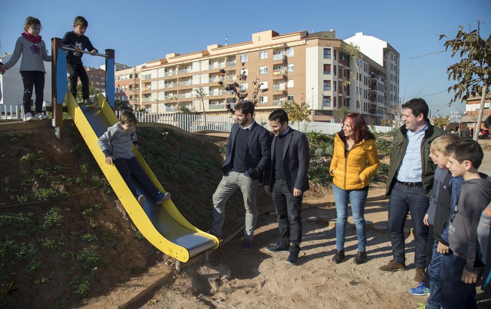 Patio inclusivo del CEIP Enric Soler i Godes