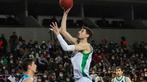 Tomic guia una Penya que continua intractable a l’Eurocopa