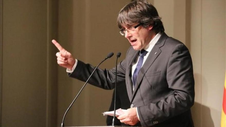 Puigdemont fuerza al PDECat a aceptar la &#039;lista del president&#039;