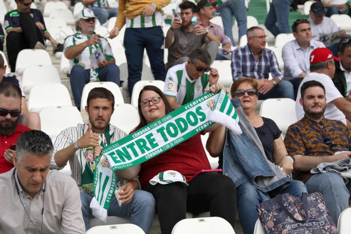 Los aficionados en el Arcángel