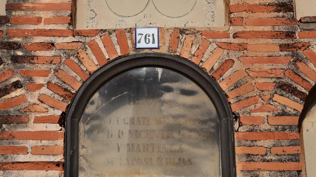 Las misteriosas caras del nicho 761
