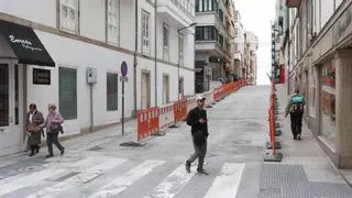La calle Sol reabre al tráfico tras el final de las obras en su calzada