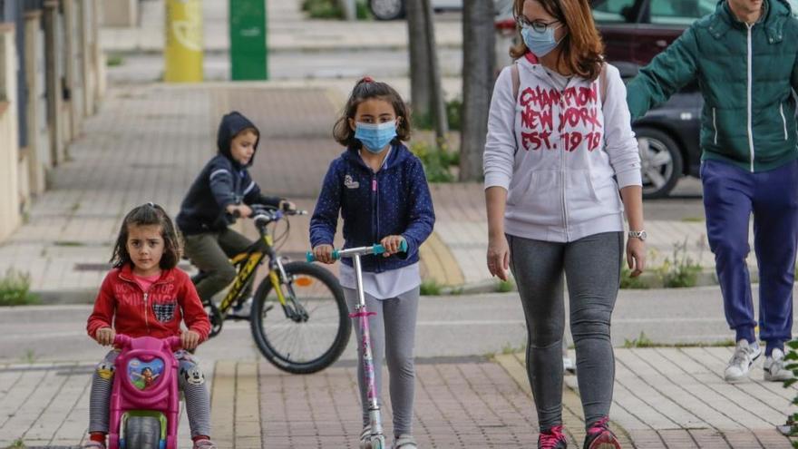 Trece municipios mantienen las franjas horarias para pasear y hacer deporte