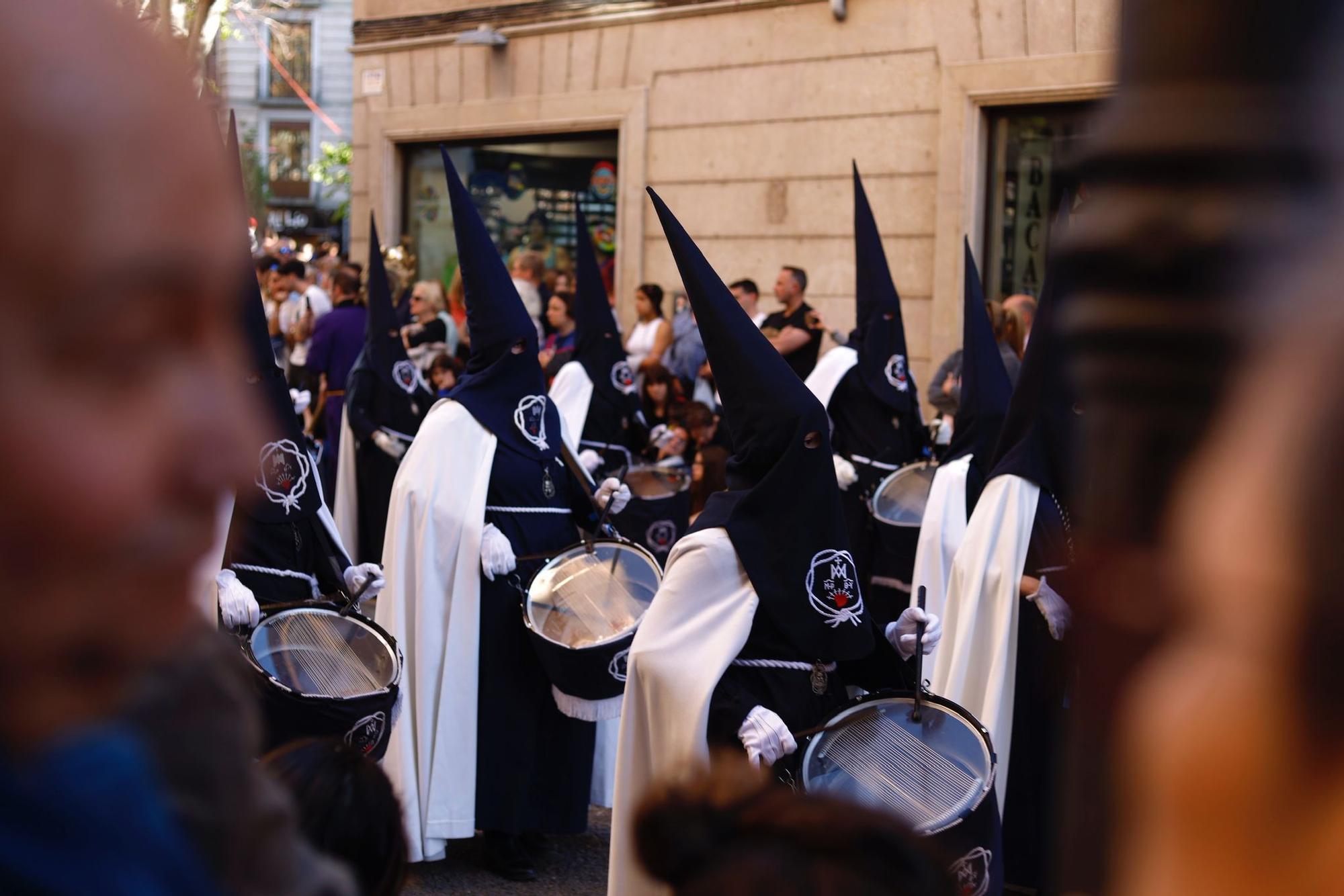 FOTOGALERÍA | Procesión del Santo Entierro en Zaragoza