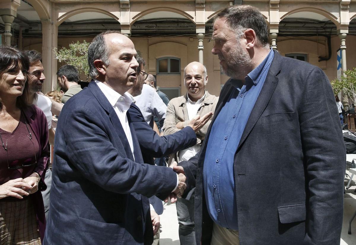 ERC prioritza una Mesa sobiranista i allunya per ara un pacte amb el PSC ERC prioritza una Mesa sobiranista i allunya per ara un pacte amb el PSC