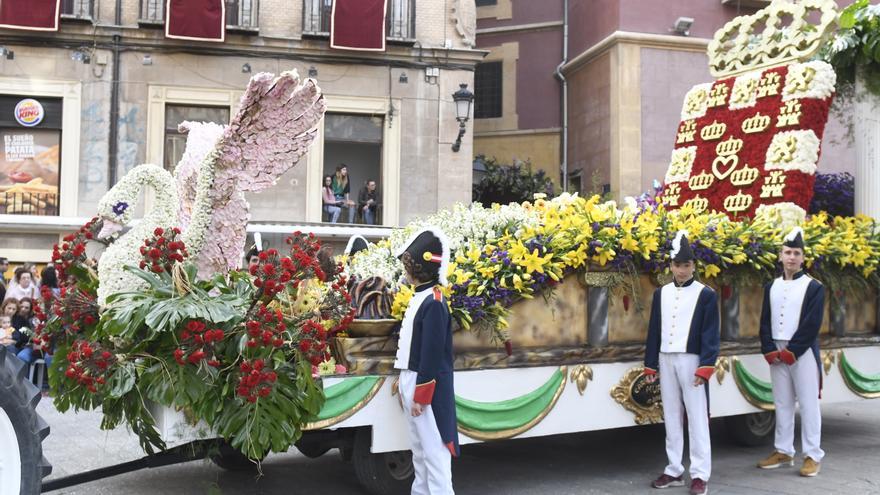 Batalla de las Flores Murcia | La Batalla de las Flores regresa hoy a las  calles de Murcia
