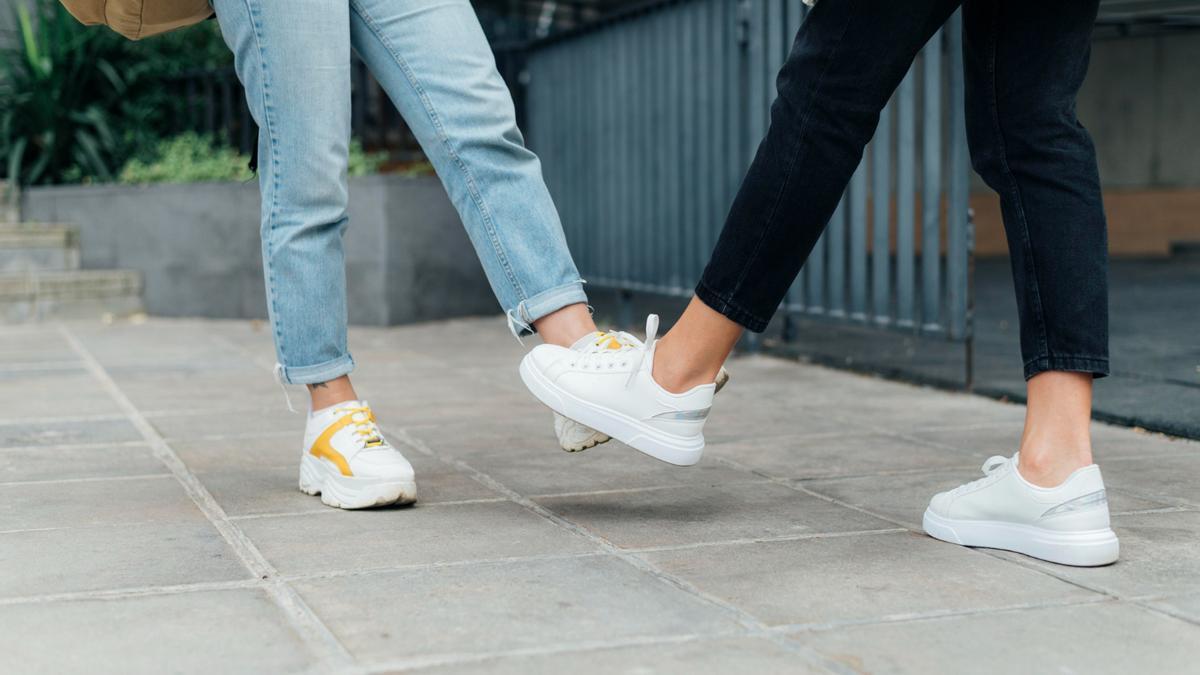 Cómo combinar las zapatillas blancas - Cuore