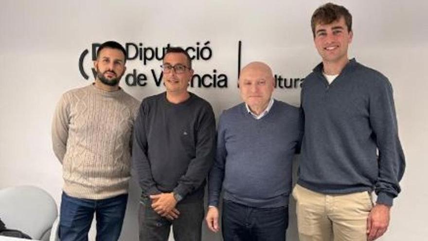  nuevo templo del valencianismo: sede de la Penya Che Collons y bar temático dedicado a Puchades