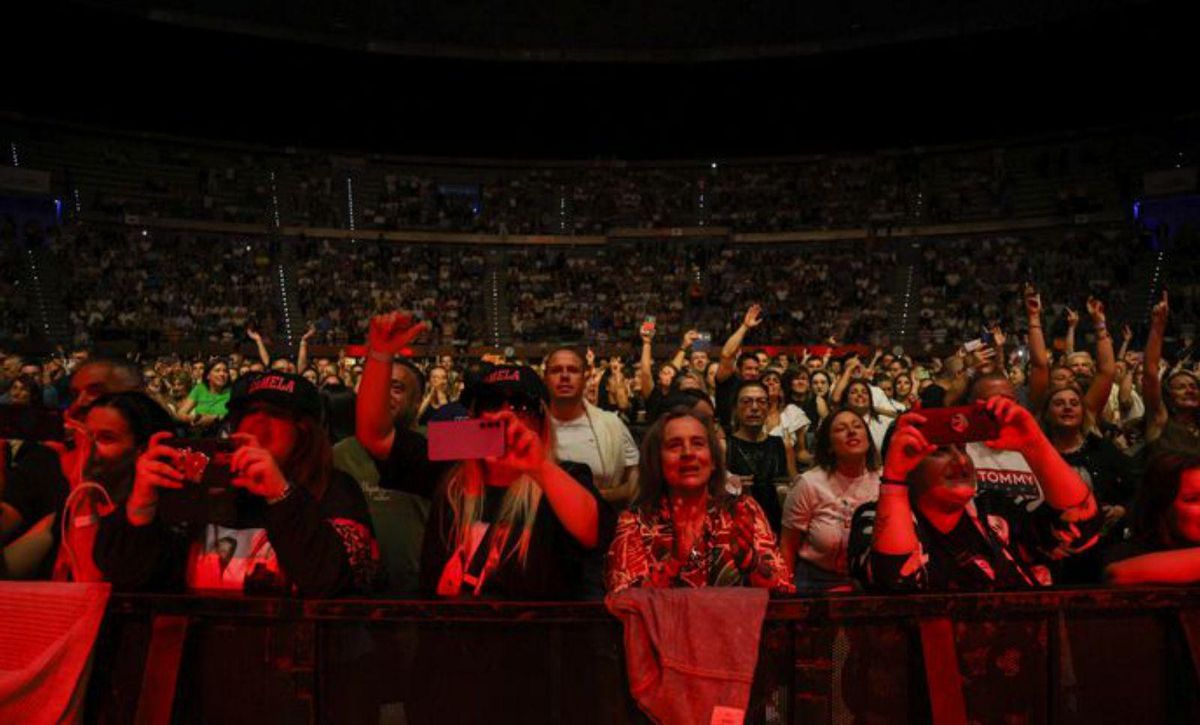 Camela celebra sus 30 años en la música con sus fieles coruñeses