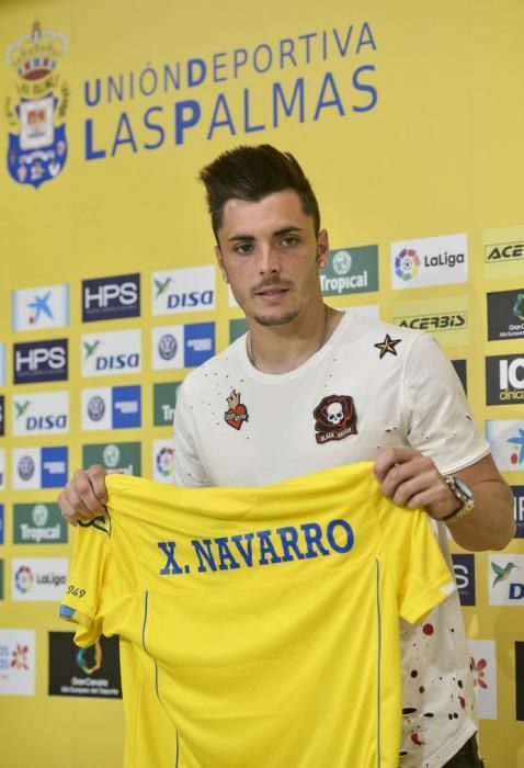 LAS PALMAS DE GRAN CANARIA A 19/06/2017. Presentación de Ximo Navarro jugador defensa, nuevo fichaje de la UD Las Palmas  para la temporada 2017/18 FOTO: J.PÉREZ CURBELO