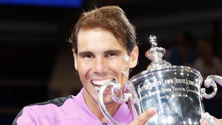 Nadal, con el trofeo del US Open.