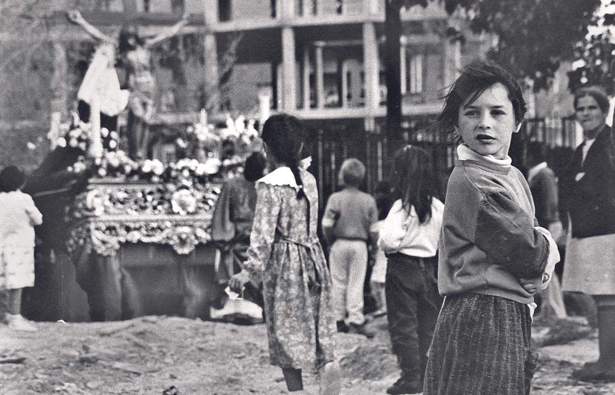 Una imagen de las primeras salidas procesionales de la Hermandad de las Palmeras.