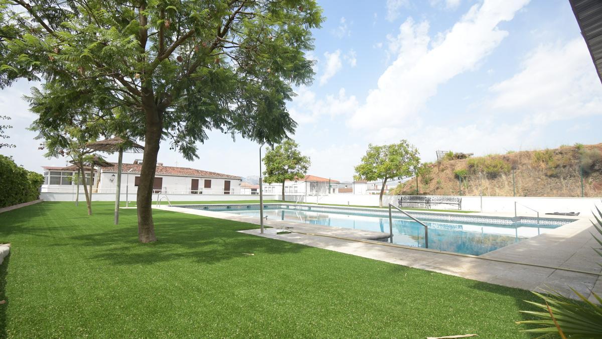 La piscina municipal de Faraján abrirá en julio.